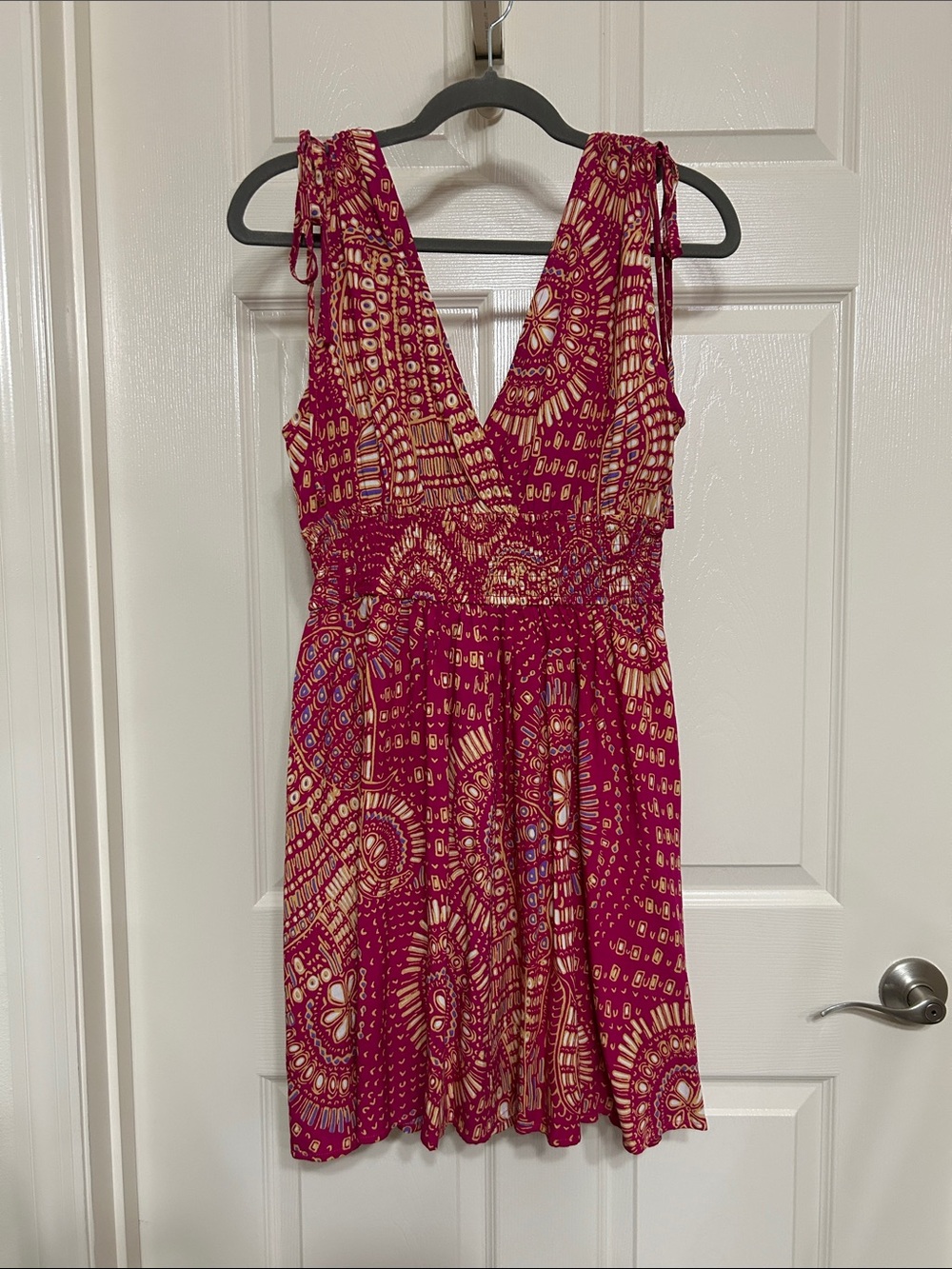 Cupshe Fuchsia V-Neck Mini Dress Smocked Waist with Gold and Purple Accents M